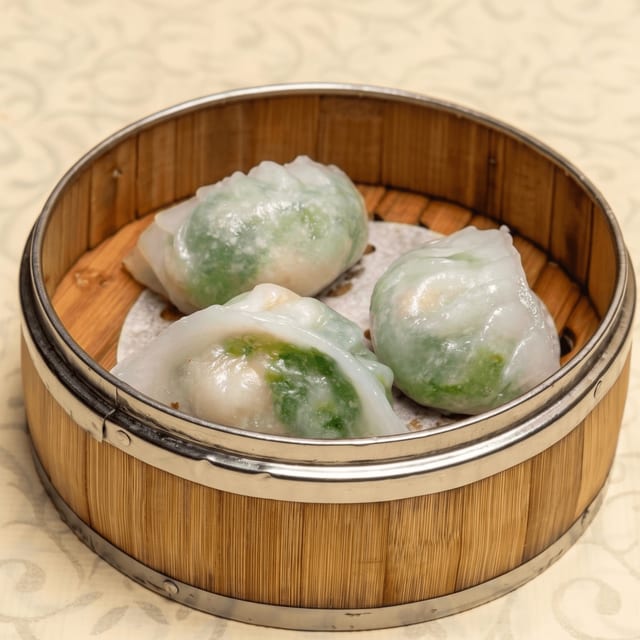 鮮蝦豆苗餃 [Pea Sprout Shrimp Dumpling].